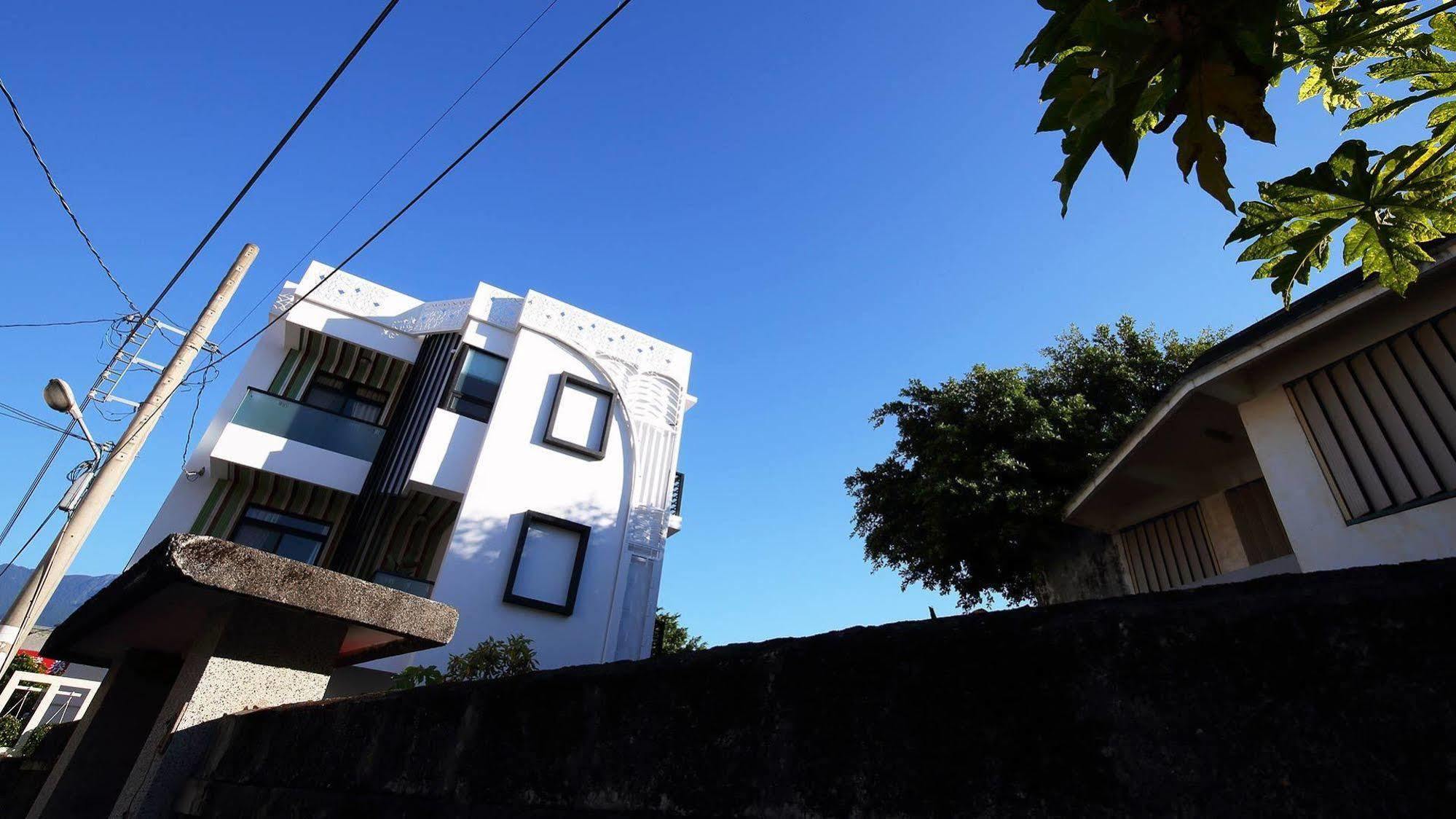 1999 B&B Hualien Exterior foto